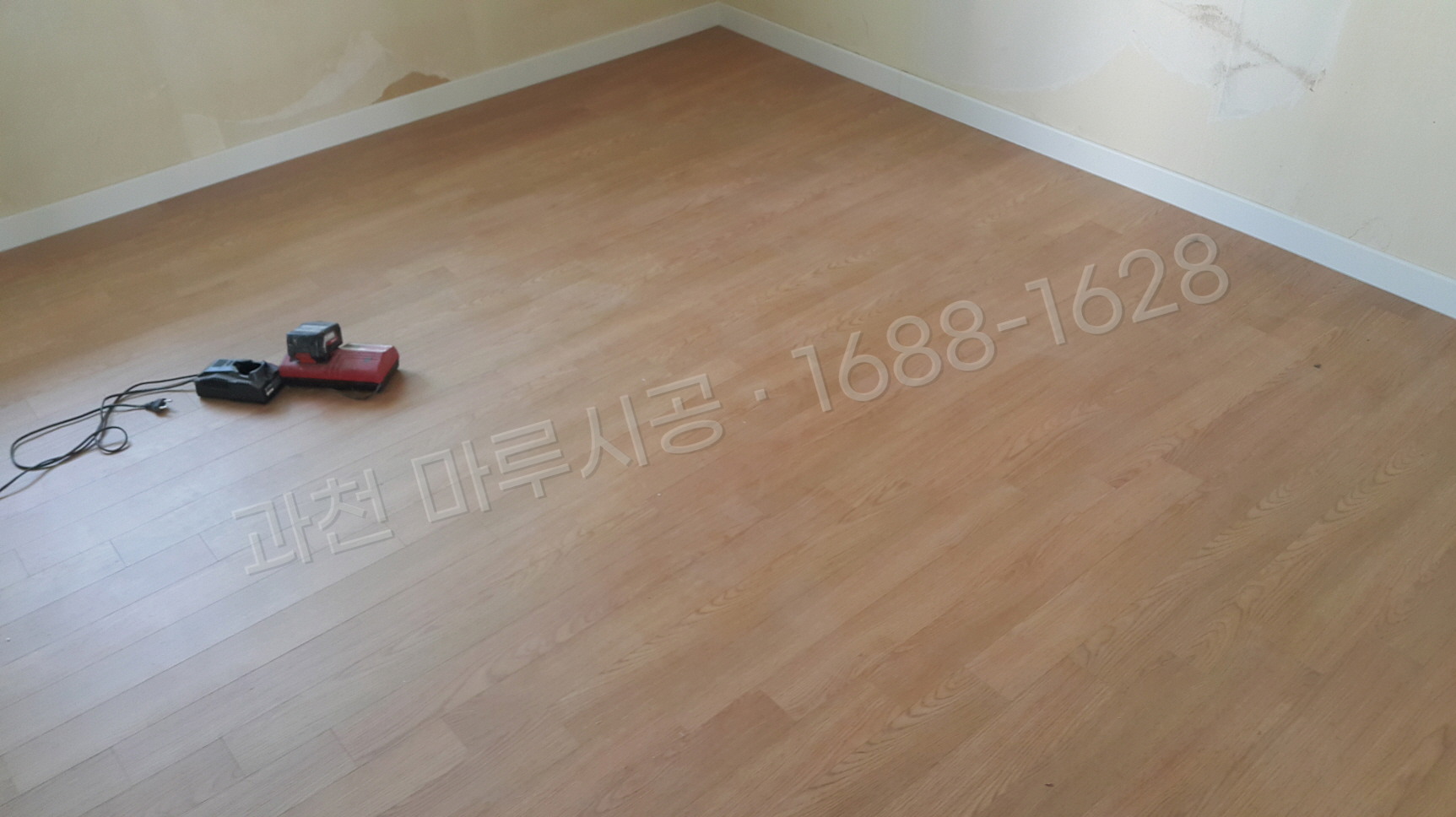 과천 갈현동 바닥공사 마루시공업체 강마루 구정 강마루 오크 아파트 시공 후